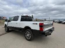 2024 Ford Super Duty F-350 King Ranch / 6.7L HO DIESEL! / 5TH WH - Photo 4