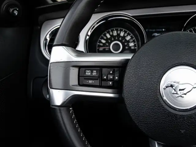 2014 Ford Mustang CONVERTIBLE|PREMIUM|V6|LEATHER|SHAKER SOUND|HE - Photo 15