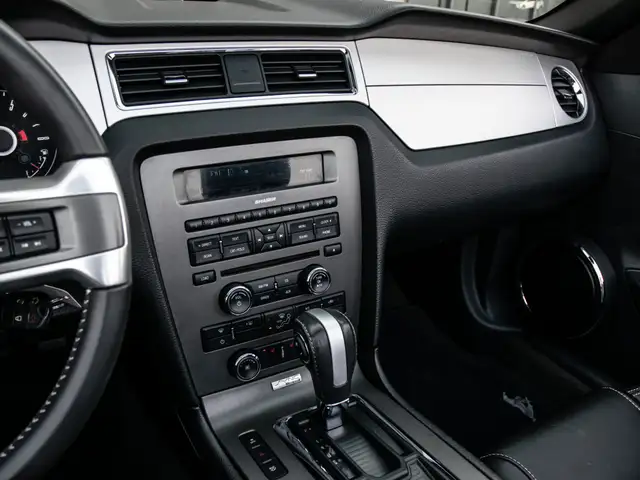 2014 Ford Mustang CONVERTIBLE|PREMIUM|V6|LEATHER|SHAKER SOUND|HE - Photo 17