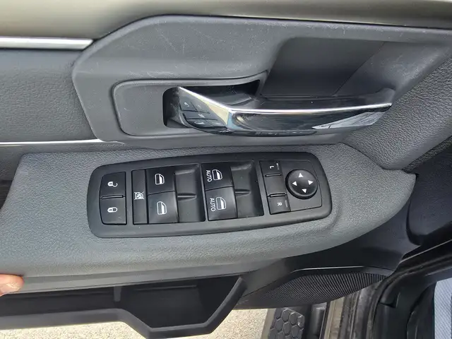 2018 Ram 1500 Outdoorsman Crew Cab - Photo 11