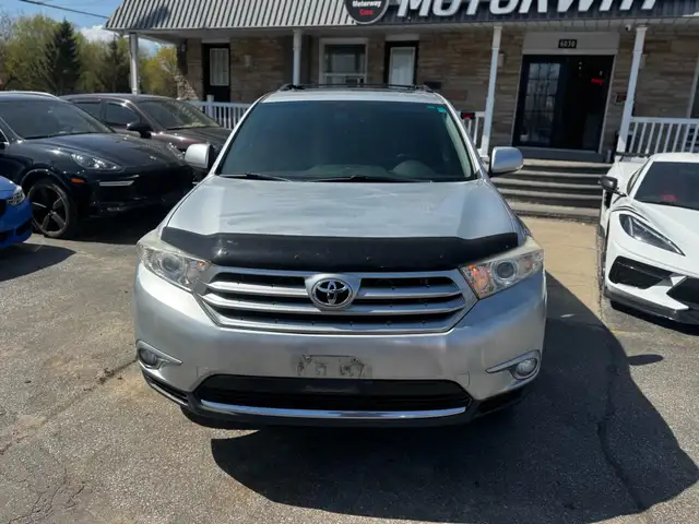2011 Toyota Highlander 4WD 4dr - Photo 7