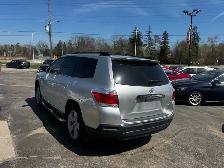 2011 Toyota Highlander 4WD 4dr - Photo 9