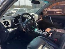 2011 Toyota Highlander 4WD 4dr - Photo 21