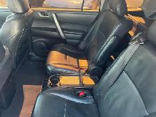 2011 Toyota Highlander 4WD 4dr - Photo 23