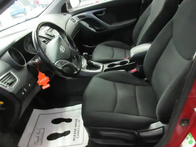 HYUNDAI ELANTRA 2015 GLS AUTOMATIQUE TOIT OUVRANT SIEGES CHAUFFA - Photo 5