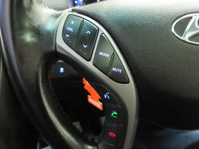 HYUNDAI ELANTRA 2015 GLS AUTOMATIQUE TOIT OUVRANT SIEGES CHAUFFA - Photo 9