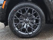 2026 Jeep Grand Cherokee Summit - Photo 4