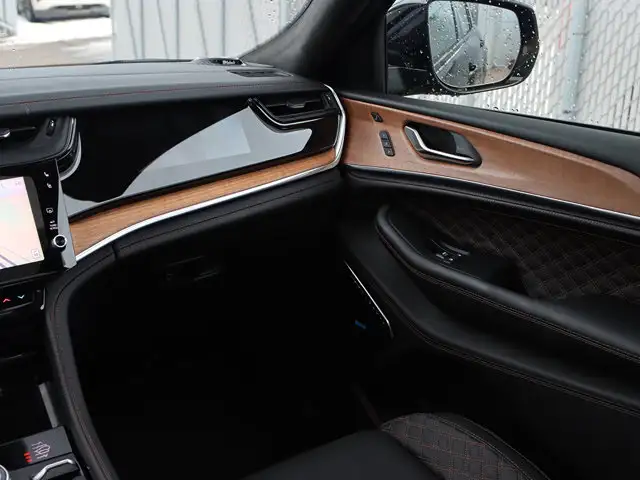 2026 Jeep Grand Cherokee Summit - Photo 21