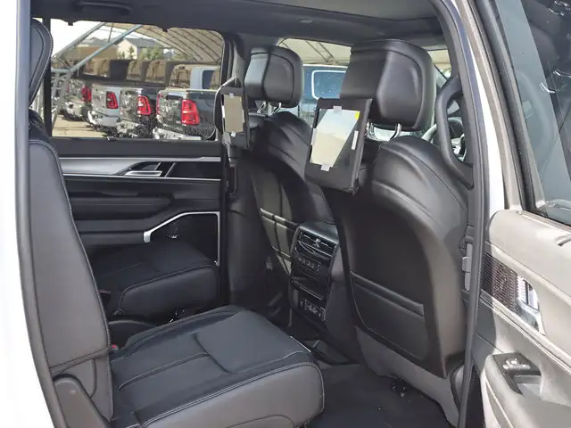 2026 Jeep Grand Wagoneer Limited Altitude - Photo 24