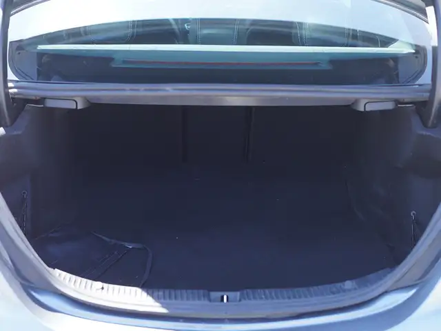 2018 Mercedes-Benz C-Class C 300, Panoramic roof, Heated Steerin - Photo 9
