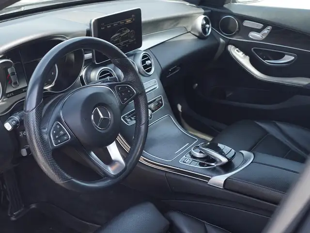 2018 Mercedes-Benz C-Class C 300, Panoramic roof, Heated Steerin - Photo 15