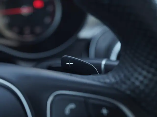 2018 Mercedes-Benz C-Class C 300, Panoramic roof, Heated Steerin - Photo 21