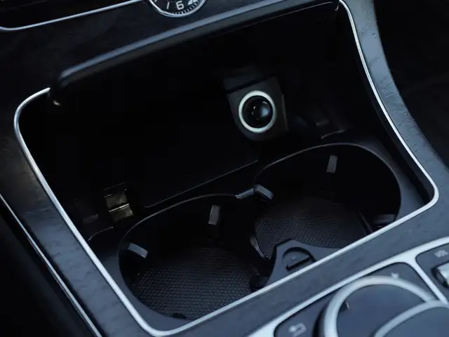2018 Mercedes-Benz C-Class C 300, Panoramic roof, Heated Steerin - Photo 29
