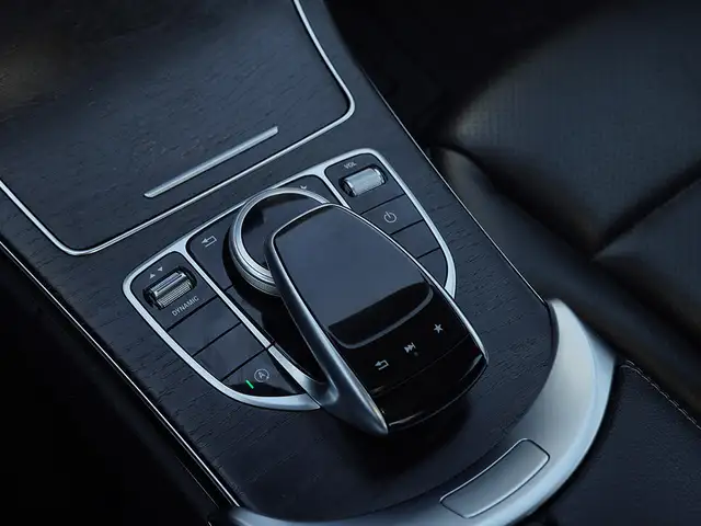 2018 Mercedes-Benz C-Class C 300, Panoramic roof, Heated Steerin - Photo 30
