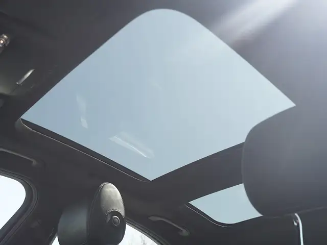 2018 Mercedes-Benz C-Class C 300, Panoramic roof, Heated Steerin - Photo 31
