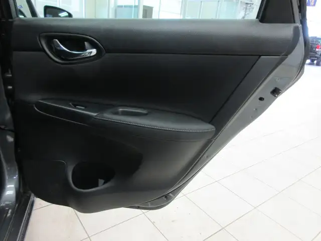 NISSAN SENTRA 2017 AUTOMATIQUE / AIR CLIMATISE / GROUPE ELECTRIQ - Photo 12