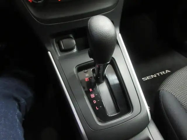 NISSAN SENTRA 2017 AUTOMATIQUE / AIR CLIMATISE / GROUPE ELECTRIQ - Photo 16