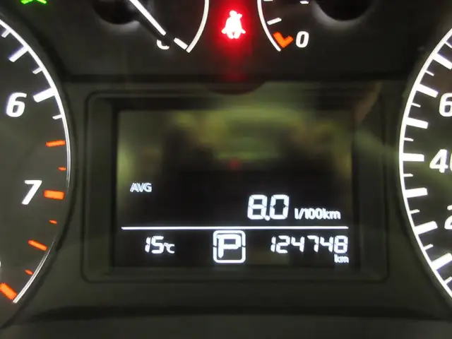 NISSAN SENTRA 2017 AUTOMATIQUE / AIR CLIMATISE / GROUPE ELECTRIQ - Photo 18