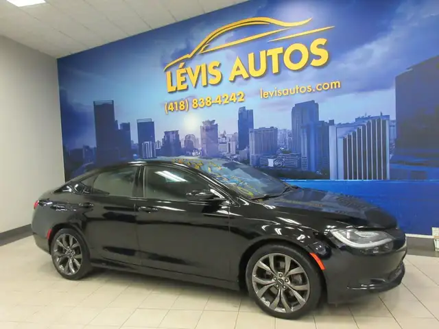 CHRYSLER 200 S 2015 S AWD V-6 3.6 LITRES 295 HP CUIR CHAUFFANT C - Photo 2