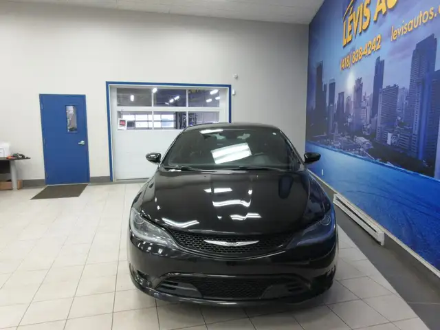CHRYSLER 200 S 2015 S AWD V-6 3.6 LITRES 295 HP CUIR CHAUFFANT C - Photo 4