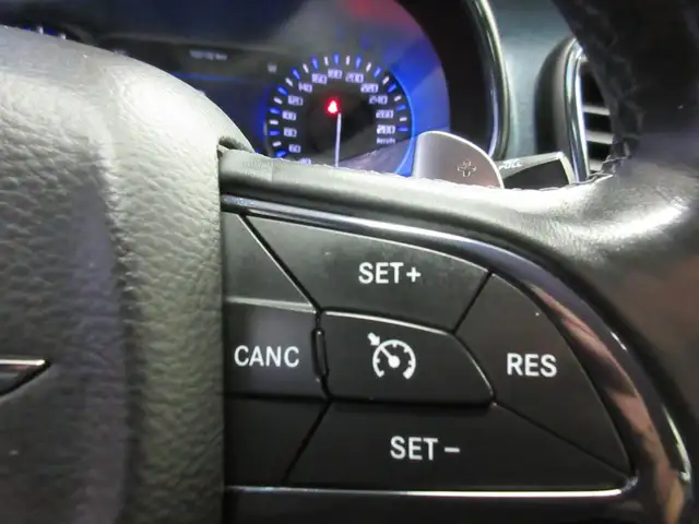 CHRYSLER 200 S 2015 S AWD V-6 3.6 LITRES 295 HP CUIR CHAUFFANT C - Photo 8
