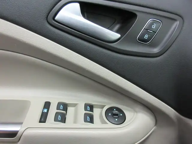 FORD ESCAPE 2017 SE ECOBOOST SIEGES CHAUFFANT CAMERA RECUL TRES - Photo 12