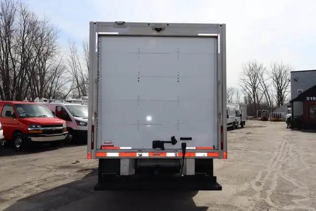 Chevrolet Express 3500 CUBE 12 PIEDS / 1 SEUL PROPRIO / GARANTIE - Photo 14