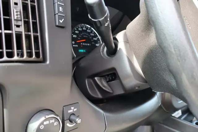 Chevrolet Express 3500 CUBE 12 PIEDS / 1 SEUL PROPRIO / GARANTIE - Photo 18