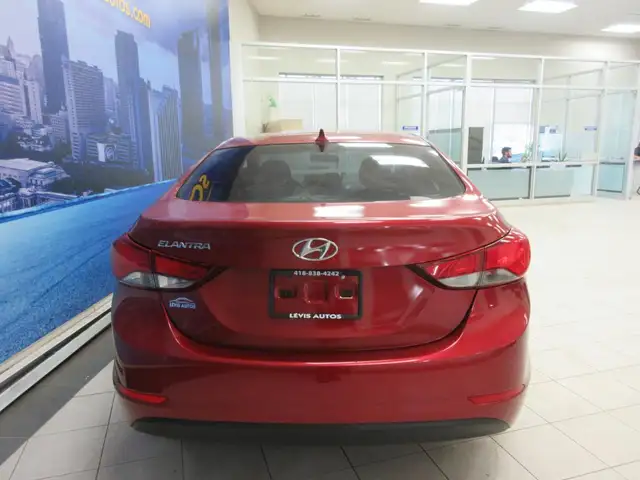 HYUNDAI ELANTRA 2015 GL AUTOMATIQUE AIR CLIMATISE  89 200 KM - Photo 5