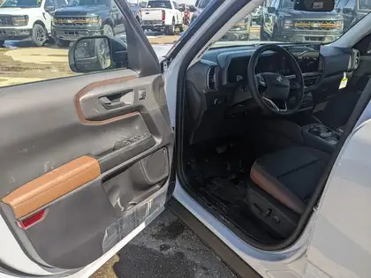 2026 Ford Bronco Sport Outer Banks 4x4 - Photo 9