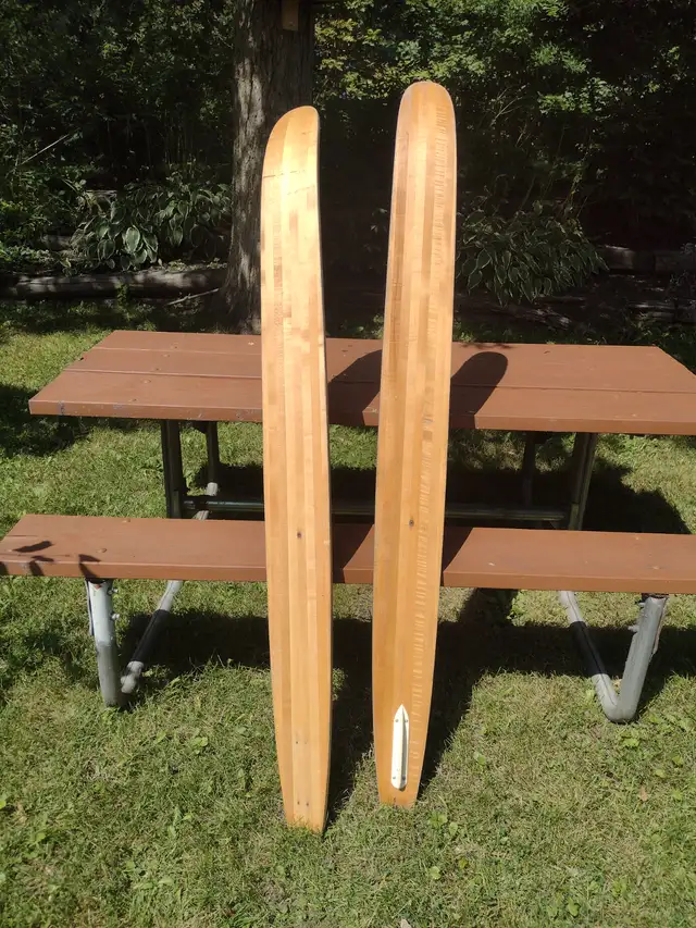 Vintage Starfire 2 wood waterskie - Photo 4