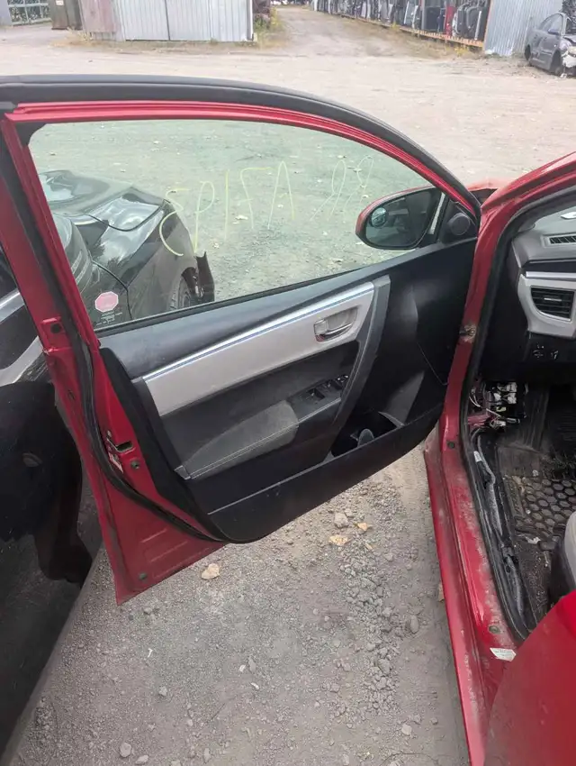 2016 Toyota Corolla BASE - Photo 10
