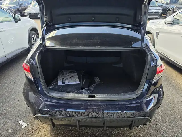 2025 Toyota Corolla - Photo 10