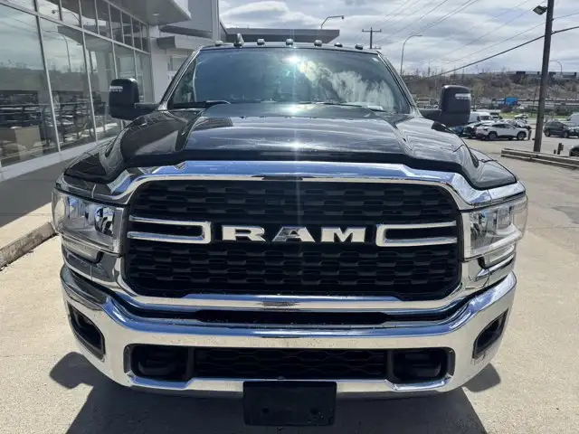 2023 Ram 3500 Big Horn | 6.7L CUMMINS HO | AISIN | LEVEL 1 - Photo 6