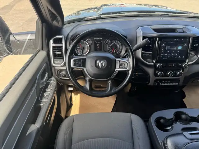 2023 Ram 3500 Big Horn | 6.7L CUMMINS HO | AISIN | LEVEL 1 - Photo 13
