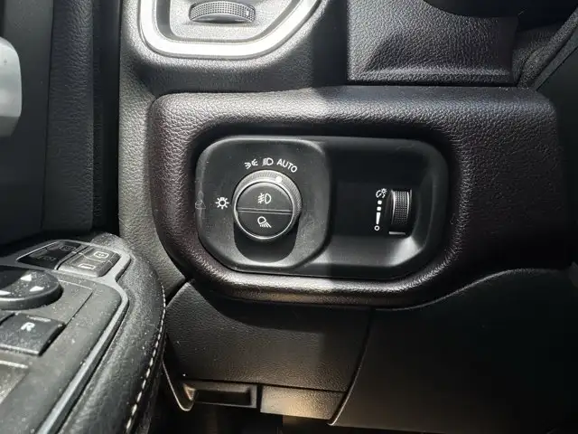 2023 Ram 3500 Big Horn | 6.7L CUMMINS HO | AISIN | LEVEL 1 - Photo 15
