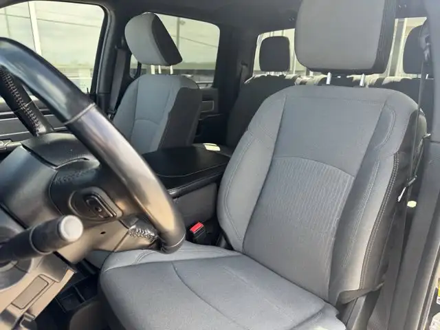 2023 Ram 3500 Big Horn | 6.7L CUMMINS HO | AISIN | LEVEL 1 - Photo 21