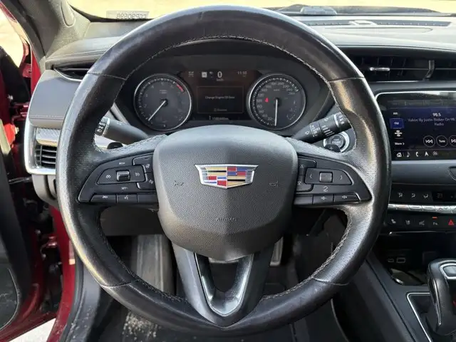 2019 Cadillac XT4 AWD Sport | 2.0L I4 TURBO | SUNROOF | COMF - Photo 13