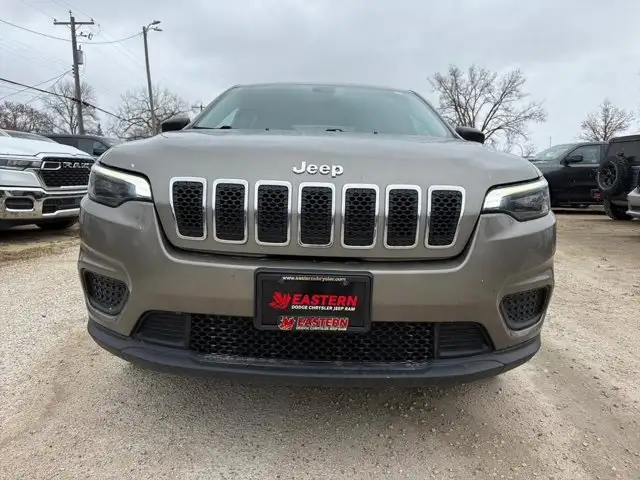 2019 Jeep Cherokee Sport - Photo 3