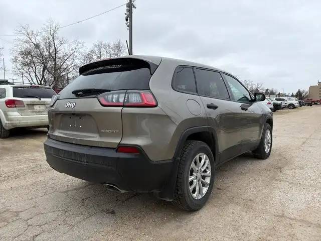 2019 Jeep Cherokee Sport - Photo 5