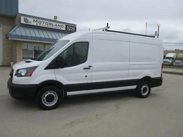 2022 Ford Transit Cargo Van