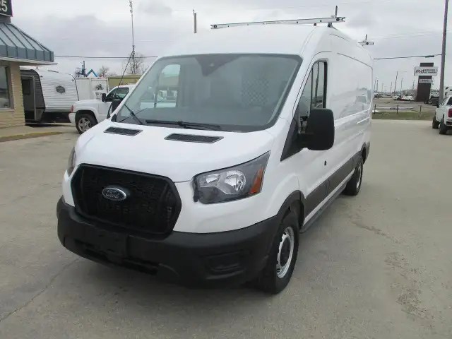 2022 Ford Transit Cargo Van - Photo 2