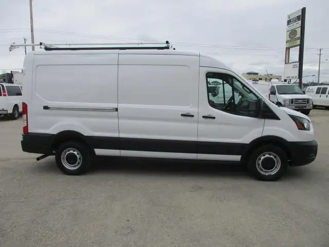 2022 Ford Transit Cargo Van - Photo 4