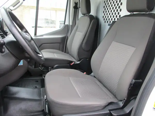 2022 Ford Transit Cargo Van - Photo 10