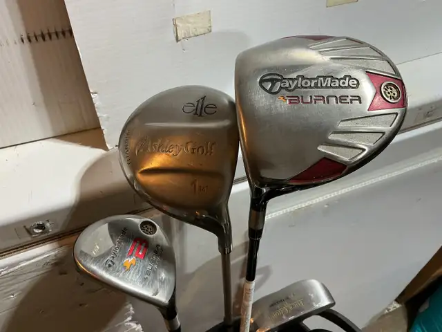 Bâton de golf TAYLOR BURNER   sac   carosse 70 $ - Photo 2