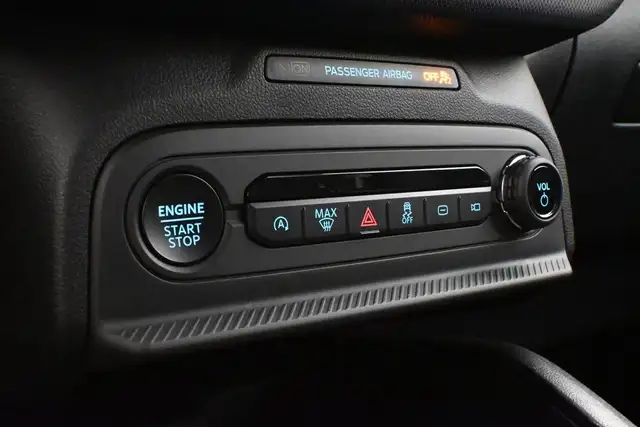 2025 Ford Bronco Sport BIG BEND AWD | HEATED SEATS | LOW MILEAGE - Photo 16