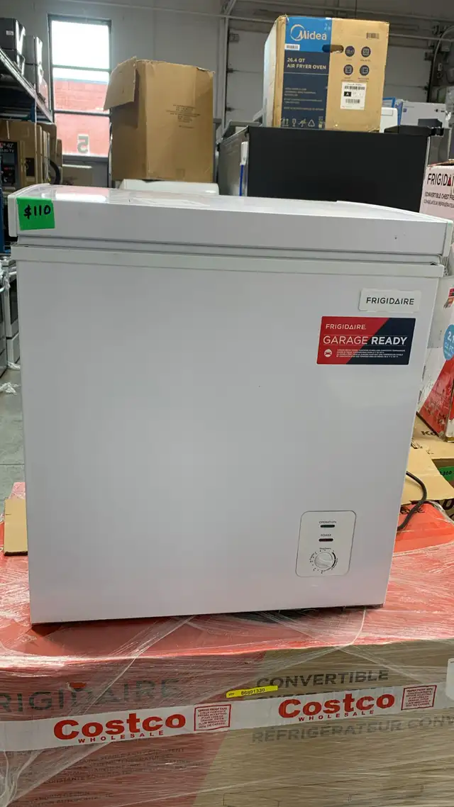 Chest Freezer - Frigidaire 2.1 Cu ft EFRF200 - White new - Photo 5