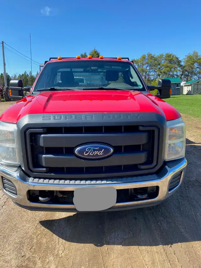FOR SALE! FORD F-350 Dually Truck.