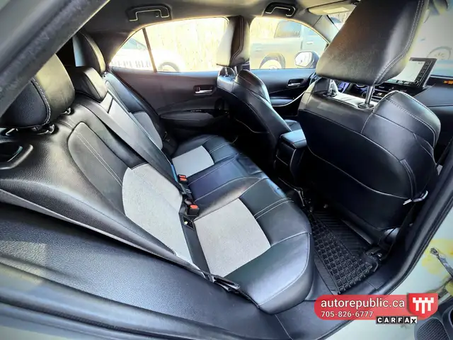 2019 Toyota Corolla Hatchback XSE Certified Loaded Only 57k kms - Photo 8