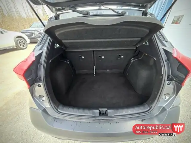 2019 Nissan Kicks SR Certified Loaded Like New No Accidents - Photo 8